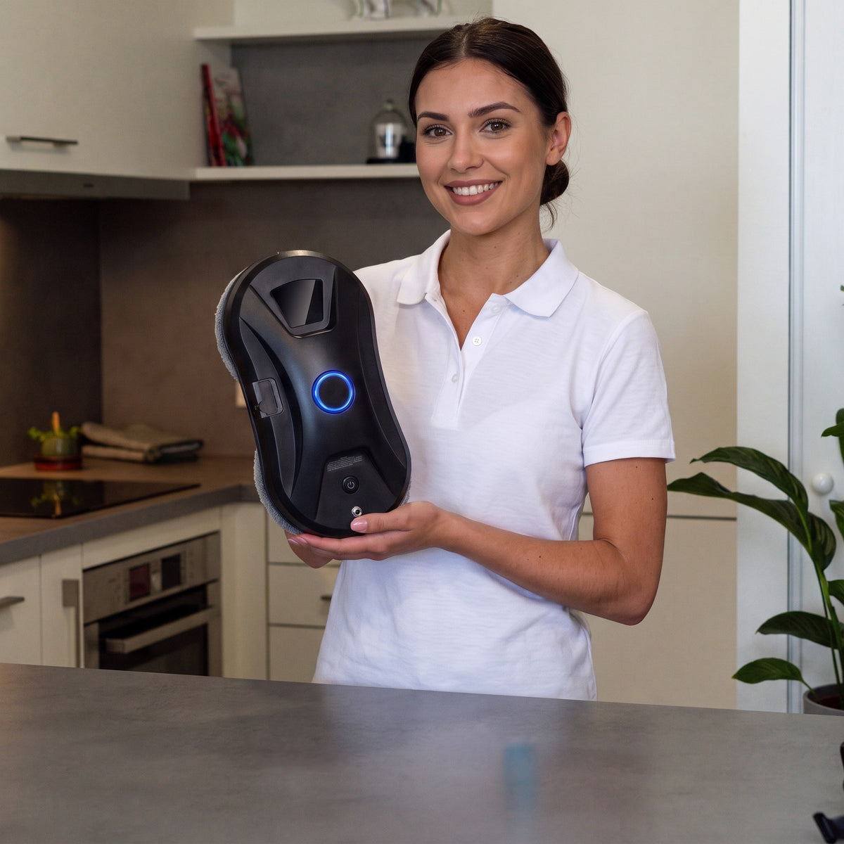 Présentation du robot lave-vitre LU PRO CLEAN noir